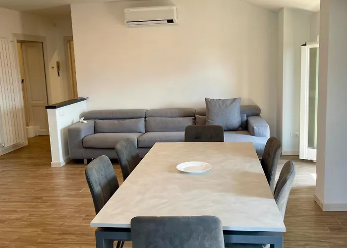 Above The * فارينا