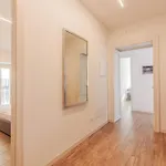 Above The ורנה
