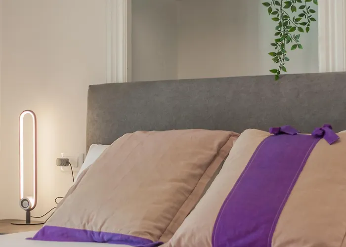 Apartament Above The